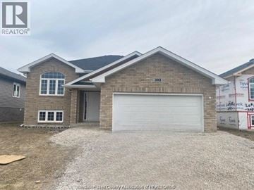 Lakeshore apartment for rent - A house with the number 3933 on the side is shown.