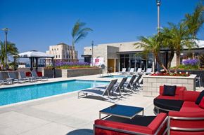 Long Beach apartment for rent - Rooftop Pool and Lounge at 210 Third Lofts in Downtown Long Beach