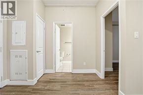 Hamilton apartment for rent - A bathroom with a toilet, sink, and bathtub.