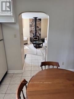 King (King City) apartment for rent - A dining room with a wooden table and chairs.