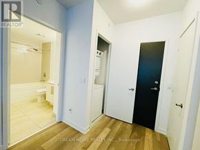 Toronto (Willowdale West) condo for rent - A brokerage apartment with a toilet and a black door.