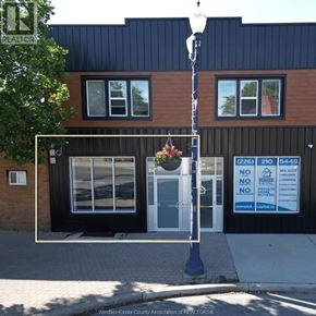 Windsor apartment for rent - A sign on a pole outside a building advertises that there are no condos or private suites available.
