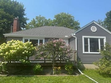 London house for rent - 130 Foster Ave (FF)