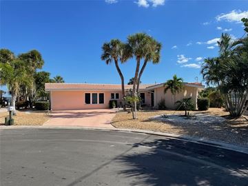 Bradenton house for rent - 3615 100th Street West-RATES: $3,000 A MONTH MAY-DEC. $5,000 A MONTH JAN-APR