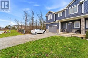 Welland (Lincoln/Crowland) apartment for rent - A house with a car parked in front of it.