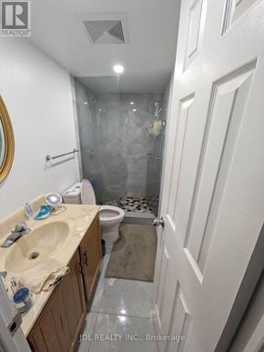 Richmond Hill (Crosby) apartment for rent - A bathroom with a sink, toilet, and shower.