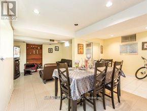 Richmond Hill (Devonsleigh) apartment for rent - A dining room with a table set for six.