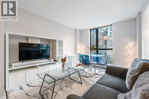 Vancouver apartment for rent - Source URL: https://ddfcdn.realtor.ca/listing/TS639112432304830000/reb89/highres/8/R3108268_2.jpg