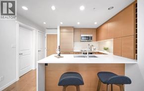 Vancouver apartment for rent - Source URL: https://ddfcdn.realtor.ca/listing/TS639112432305800000/reb89/highres/3/R3108273_2.jpg