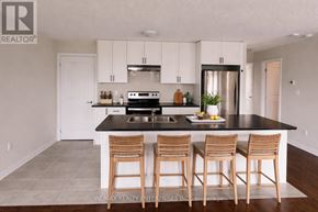 Barrie apartment for rent - Source URL: https://ddfcdn.realtor.ca/listing/TS639112531352170000/reb82/highres/2/s12970642_3.jpg