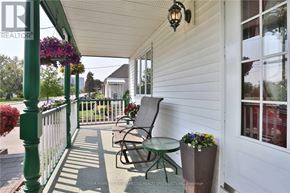 Toronto (Kennedy Park) apartment for rent - Source URL: https://ddfcdn.realtor.ca/listing/TS639112561765000000/reb82/highres/8/e12971798_5.jpg