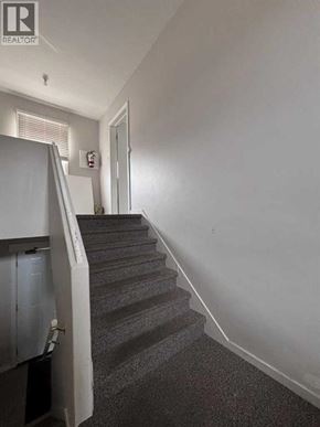 Lethbridge apartment for rent - Source URL: https://ddfcdn.realtor.ca/listing/TS639112734617700000/reb26/highres/0/A2300010_2.jpg