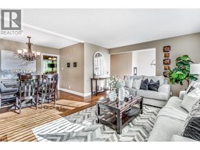 North Vancouver apartment for rent - Source URL: https://ddfcdn.realtor.ca/listing/TS639112575693630000/reb89/highres/4/R3108544_5.jpg