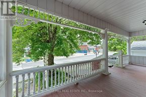 Richmond Hill (Mill Pond) multi-family for rent - Source URL: https://ddfcdn.realtor.ca/listing/TS639112579558100000/reb82/highres/4/n12972374_5.jpg