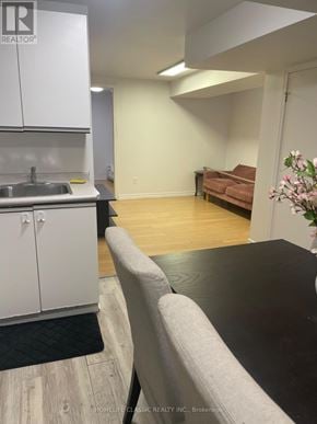 Richmond Hill (Crosby) apartment for rent - A kitchen area with a sink and cabinets.