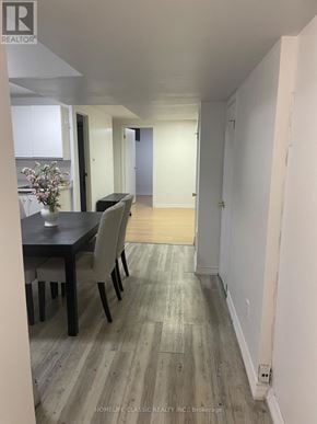 Richmond Hill (Crosby) apartment for rent - A dining room with a table and chairs.