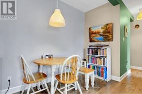 Casselman apartment for rent - A dining room with a table and chairs.