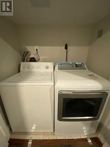Toronto (Rouge) apartment for rent - A white oven and microwave in a small kitchen.
