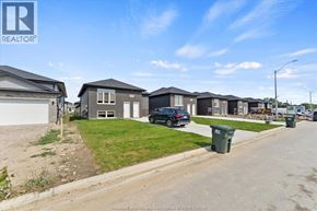 Windsor apartment for rent - A row of houses with a REALTOR® logo in the corner.