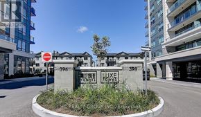 Richmond Hill (Doncrest) condo for rent - A sign for a 3% down payment is displayed in front of a building.