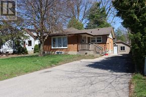 London North (North N) apartment for rent - A house with a driveway in front of it.