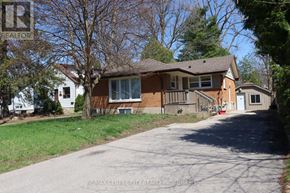 London North (North N) apartment for rent - A house with a driveway in front of it.