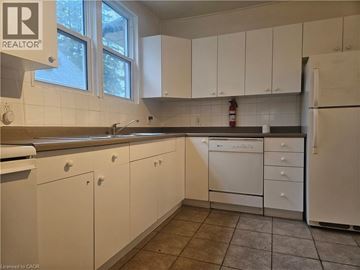 Hamilton apartment for rent - 35 KINGSMOUNT Street N Unit# 2 2