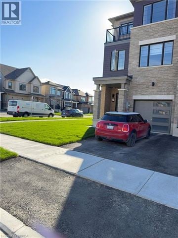 Brantford townhouse for rent - 39 HINE Road