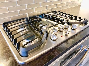 Gas range