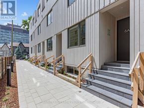 Toronto (Kensington-Chinatown) townhouse for rent - A building with the number 6A on the door.
