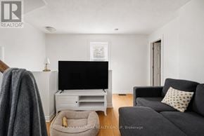 Ottawa triplex for rent - 1 - 1308 SHILLINGTON AVENUE 1