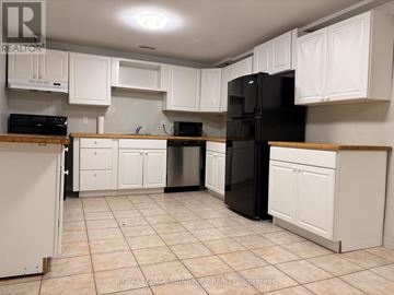 Mississauga (Applewood) apartment for rent - BSMT - 885 RUNNINGBROOK DRIVE Bsmt