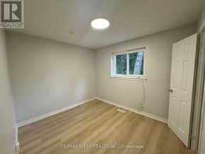 Toronto (Don Valley Village) apartment for rent - A room with a window and a door.