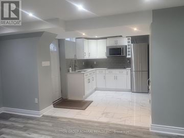 Vaughan (Maple) apartment for rent - 292 RIDGEFIELD CRESCENT