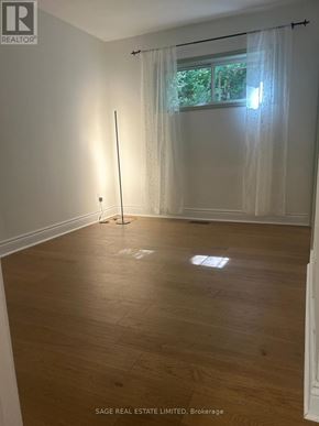 Toronto (The Beaches) apartment for rent - 130 NEVILLE PARK BOULEVARD