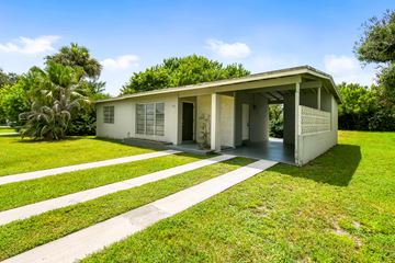 Port St Lucie house for rent - 136 SE Prima Vista PSL