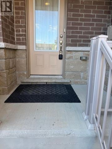 Clarington (Bowmanville) townhouse for rent - 42 AMBEREEN PLACE E