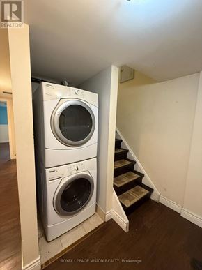 Toronto (Woburn) apartment for rent - A washer and dryer in a laundry room.