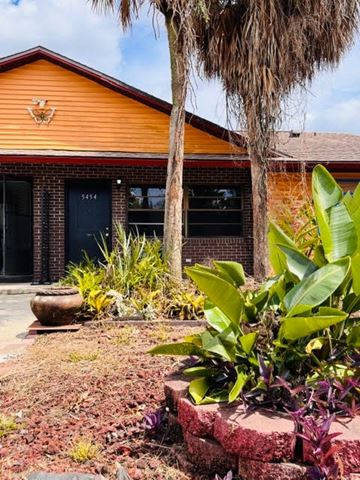 Orlando house for rent - 5454 Decatur Street, Welcome to your 2 Bedroom 2 Bathroom Duplex!