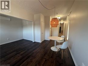 Hamilton apartment for rent - A room with a table and chairs in it.