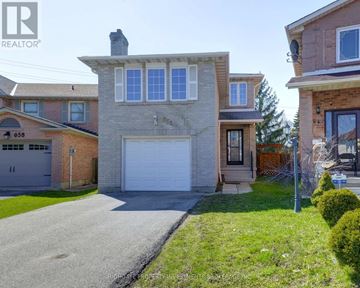 Mississauga (Creditview) apartment for rent - MAIN & UPPER - 654 BROUGHAM PLACE