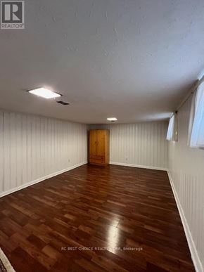 Toronto (Lansing-Westgate) apartment for rent - 173 POYNTZ AVENUE