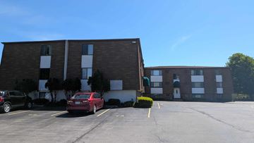 Niagara Falls house for rent - 51 S 86th St