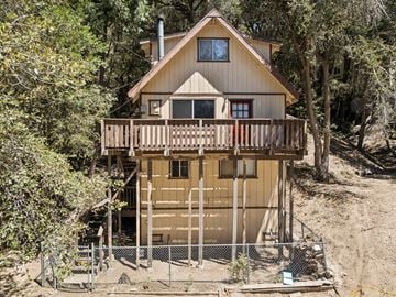 Crestline house for rent - 23527 Blind Trail