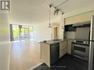 Toronto (Church-Yonge Corridor) condo for rent - A kitchen with a refrigerator, oven, and sink.