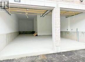 East Gwillimbury (Holland Landing) apartment for rent - 33 FAIR WINDS LANE