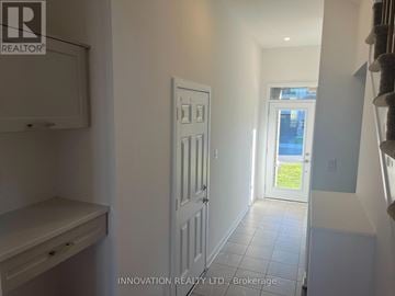 Ottawa townhouse for rent - 237 FINSBURY AVENUE