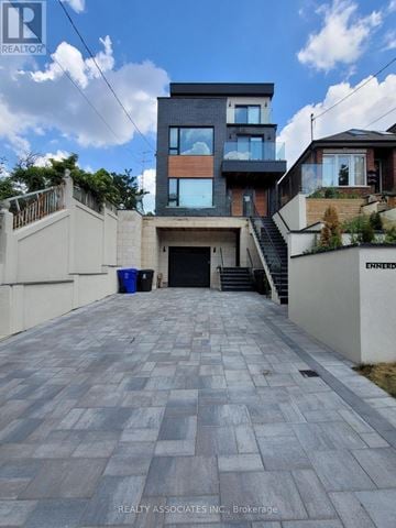 Toronto (Caledonia-Fairbank) apartment for rent - UNIT 1A - 31 ENNERDALE ROAD Unit 1A