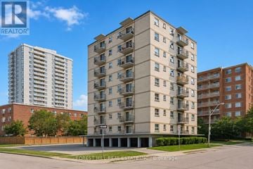 Hamilton (Durand) house for rent - 503 - 92 ROBINSON STREET 503