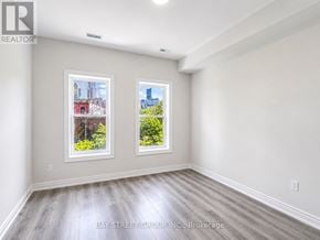 Toronto (Kensington-Chinatown) multi-family for rent - B - 442 SPADINA AVENUE B